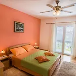Apartments With Parking Space Biograd Na Moru, Biograd - 5833 * Biograd Na Moru