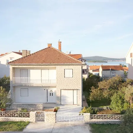 Apartments With Parking Space Biograd Na Moru, Biograd - 5833 Apartman *